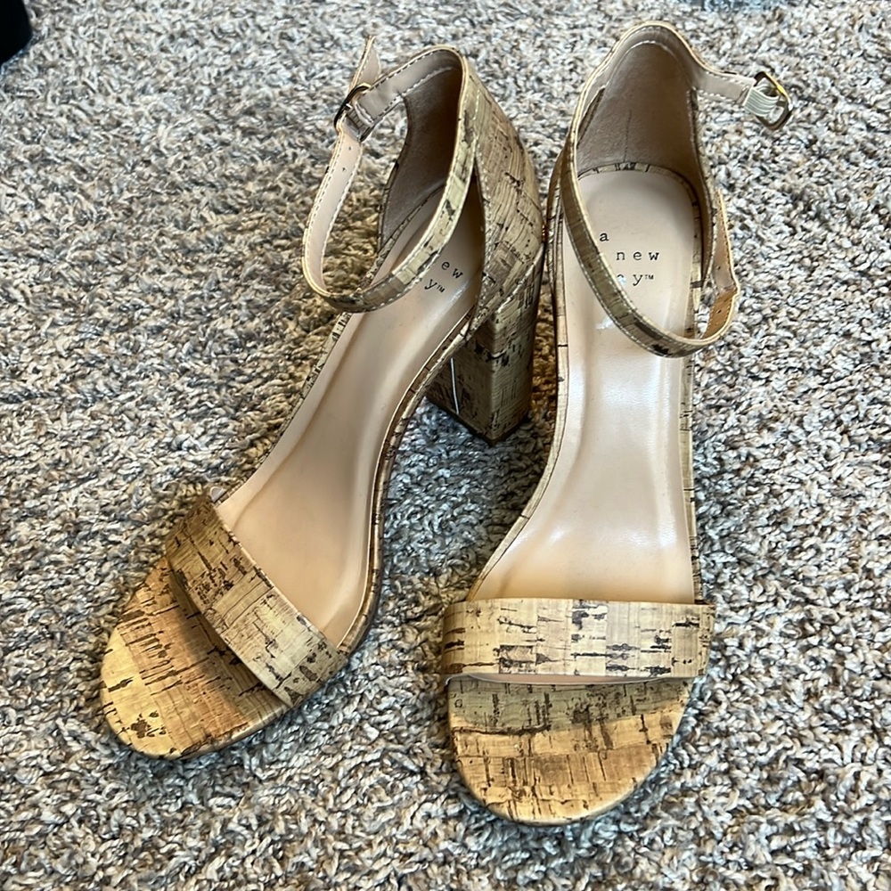 NWOT A New Day Block Heels